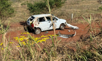 As drogas ficaram espalhadas após o acidente de trânsito (Foto: Divulgação/Jornal da Nova)