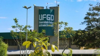 UFGD abre matrículas para cursos de inglês, espanhol e francês