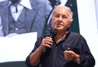 Zico tem mala roubada e prejuízo chega a R$ 3 milhões