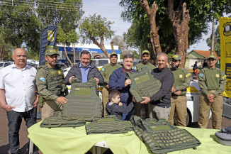 Detran-MS entrega veículos e equipamentos para equipe de fiscalização em Aquidauana