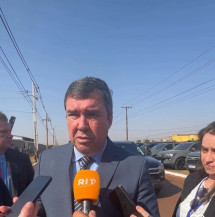 Riedel cumpre agenda em Dourados na manhã desta segunda-feira