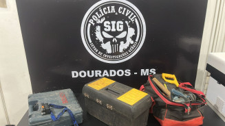 Homem utilizava habilidades de sistema de segurança para abrir as empresas - Fotos: PCMS