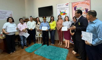Carlos Bernardo recebe reconhecimento por apoiar eventos esportivos
