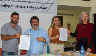 Carlos Bernardo confirma seu compromisso com Educação