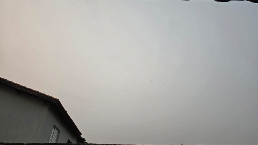Dourados ainda tem presença de fumaça no céu