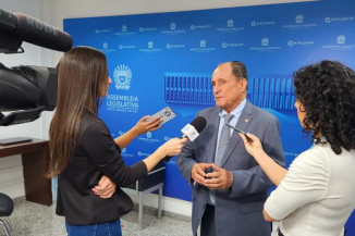 Zé Teixeira reivindica ações para Dourados e Campo Grande
