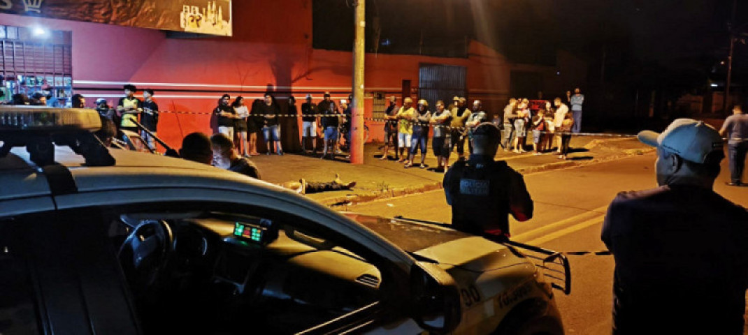 Edson foi executado em frente de conveniência - Foto: Sidlei Bronka/Ligado na Notícia