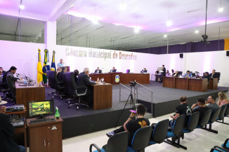 Câmara retoma sessões a tarde a partir de segunda-feira