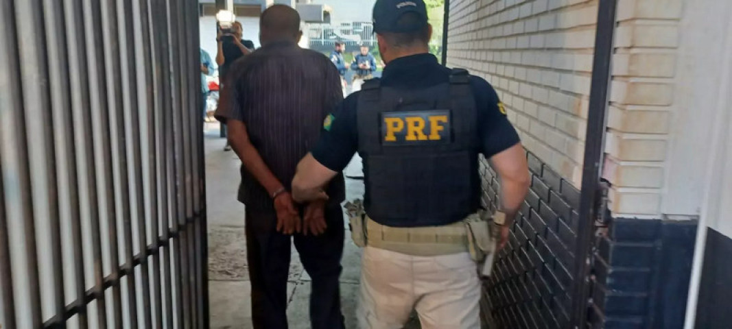 Acusado foi levado para a DAM de Dourados (Foto: Marcos Morandi, Midiamax)