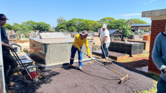 Cemitérios são preparados para do Dia de Finados