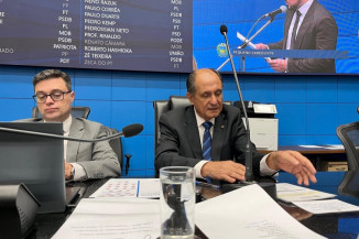 Zé Teixeira solicita obras para três municípios de MS