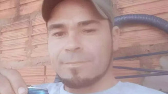 Amigos encontram corpo de homem que se afogou em rio