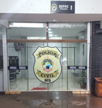 Suspeito está detido na delegacia