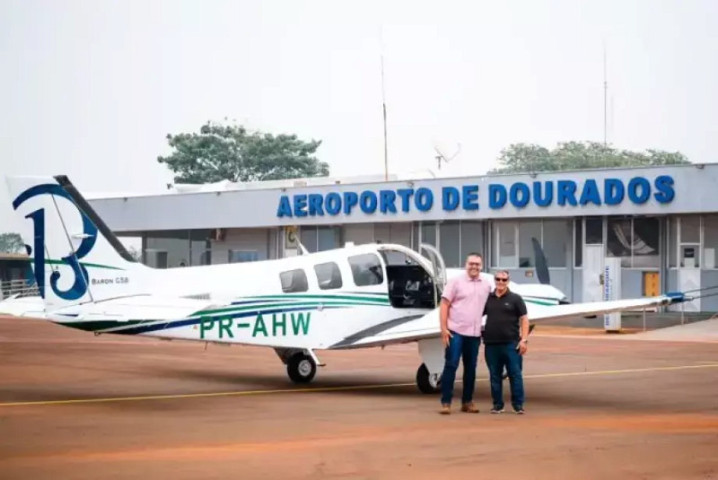 No dia 26 de setembro o prefeito Alan Guedes, que perdeu a disputa pela reeleição, divulgou imagens de um "voo inaugural" da nova pista
