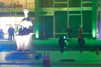 Veja o que se sabe sobre as explosões na Praça dos Três Poderes