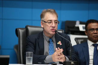 Projeto de lei de Neno Razuk propõe compensação ambiental por meio do plantio de árvores em novas edificações