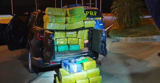 Foram apreendidos tabletes de maconha e 800 gramas de haxixe (Foto: divulgação / PRF)