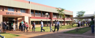 UFGD abre 138 vagas de graduação para refugiados e migrantes