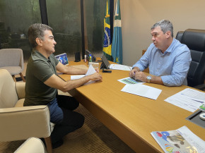 O prefeito eleito Marçal Filho reunido com o governador Eduardo Riedel para discutir investimentos em infraestrutura urbana para Dourados