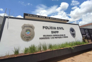 Feto é encontrado em esgoto de empresa na Capital