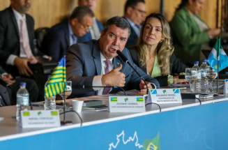 Riedel discute reforma tributária, marco temporal e segurança no fórum dos governadores