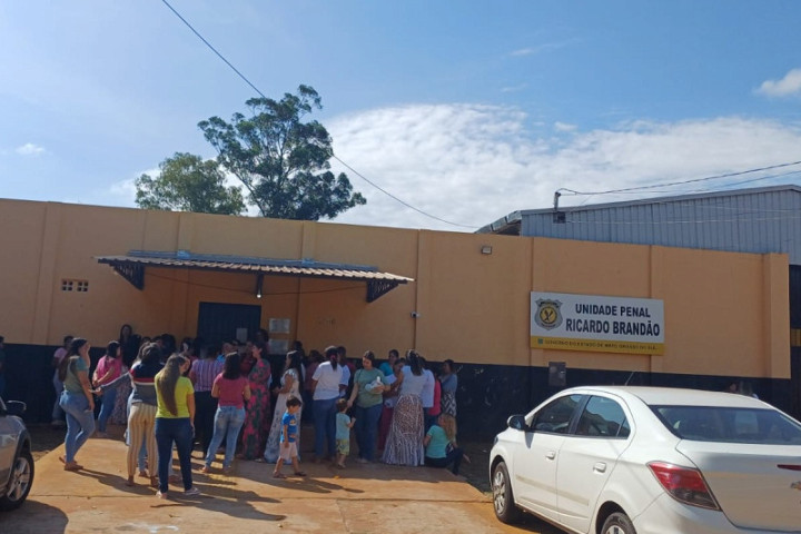 Visitas foram afetadas neste domingo (1º). (Imagens: Reprodução).