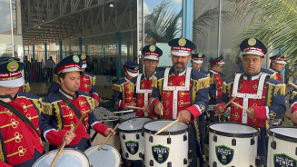 Associação compra instrumentos para a Banda Down Rítmica com recursos destinado por Neno Razuk