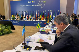 Em fórum de governadores, Riedel cobra apoio da União no custeio de presos do tráfico em MS