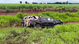 Veículos capotaram e foram parar às margens da rodovia; Vídeo e fotos: Sidnei Bronka/Ligado Na Notícia