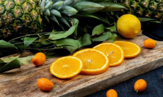 Anvisa: abacaxi e laranja são os alimentos com mais resíduos de agrotóxico