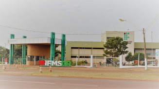 IFMS terá R$ 1,050 milhão para comprar óculos aos alunos