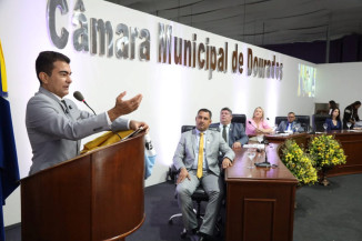 Marçal Filho toma posse como prefeito e anuncia novo modelo de gestão