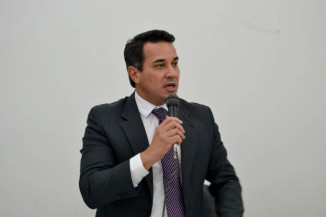 Prefeito de Naviraí, Rodrigo Sacuno, recusa aumento salarial de R$ 35 mil