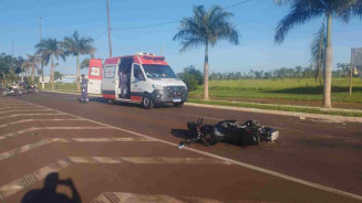 Vítima foi levada para o Hospital da Vida (Foto: reprodução, Leandro Holsbac)