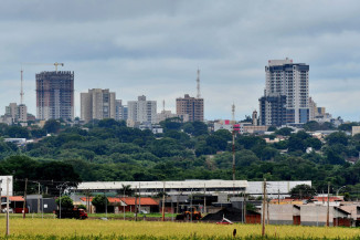 Apesar de tempo ficar nublado durante a semana, calorão irá predominar em Dourados