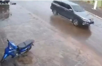 Toyota Fortuner cinza escuro, utilizado no crime, foi roubado em julho de 2024, no departamento de Alto Paraná.- Foto: reprodução