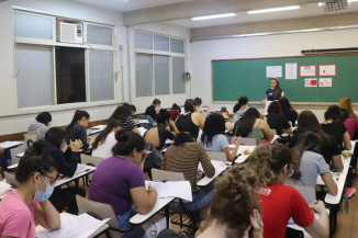 Governo federal oferece "Pé-de-Meia" para quem quer ser professor