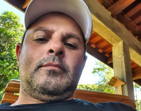 Homem desaparece em Nova Andradina e carro dele é encontrado incendiado em Anaurilândia