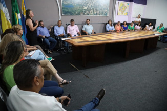 Câmara recebe diretores das Escolas Municipais para  debater sobre condições de trabalho e valorização profissional