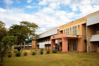 Alunos que não terminaram a faculdade tem chance de voltar a estudar