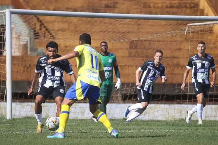 DAC venceu o Operário jogando em casa, no Douradão - Foto: Franz Mendes