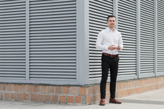 Como montar look para o trabalho com estilo: dicas para homens