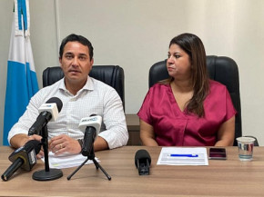 Prefeito de Naviraí, Rodrigo Sacuno e a vice, Thelma Minari