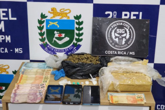 Homem é preso em carro funerário com corpos lotado de drogas