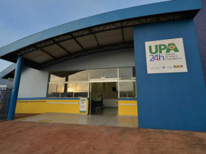 Técnica de enfermagem é empurrada e tem cabelo puxado na UPA