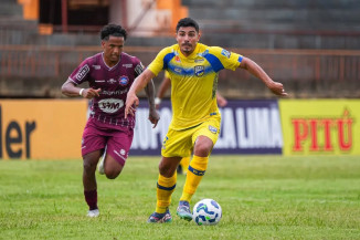 Time douradense perdeu por 2 a 0 jogando em casa - Foto:  @berton_shots_jpn