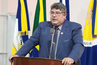 Yuri garante início das obras de recuperação de ruas do Itahum para março