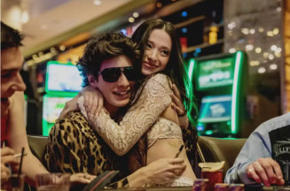 Mikey Madison em 'Anora' — Foto: Divulgação/Universal Pictures