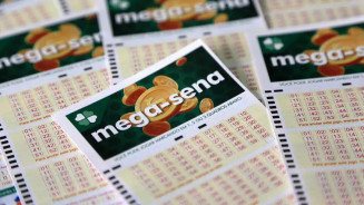 Mega-Sena pode pagar até R$ 7 milhões em sorteio neste sábado