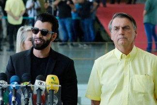 Bolsonaro ironiza possível candidatura de Gusttavo Lima à Presidência: 'Não conheço'